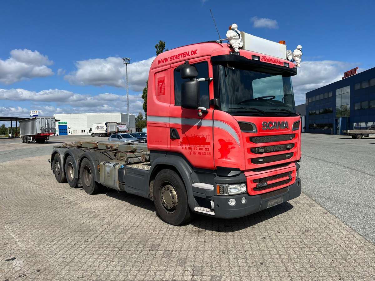 Scania R520 8X4 V8, самосвалы