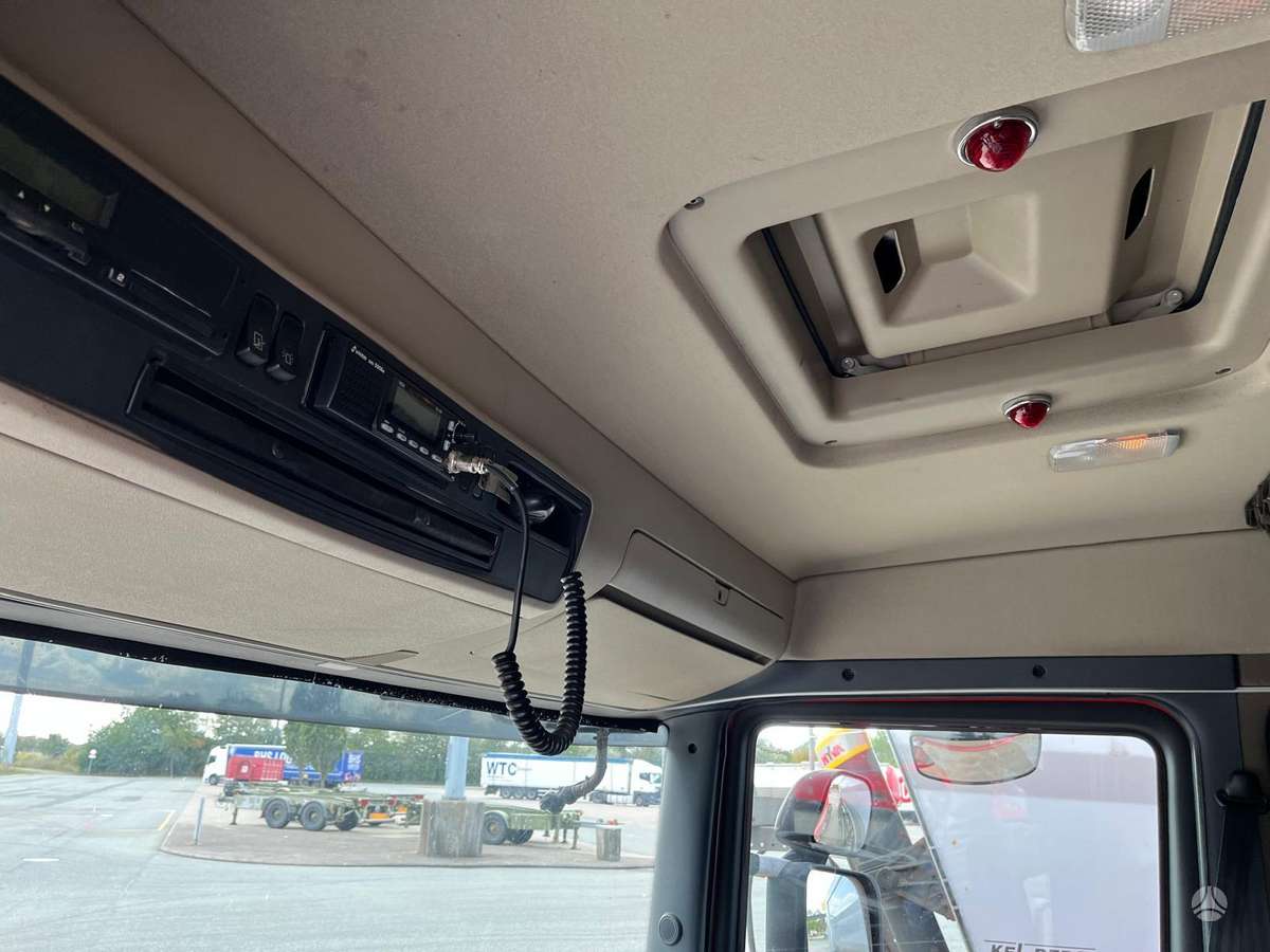 Scania R520 8X4 V8, dumpers / tippers