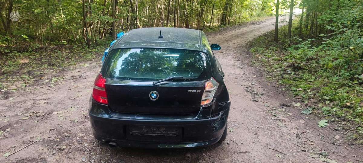 BMW 118, 2.0 l., Хэтчбек