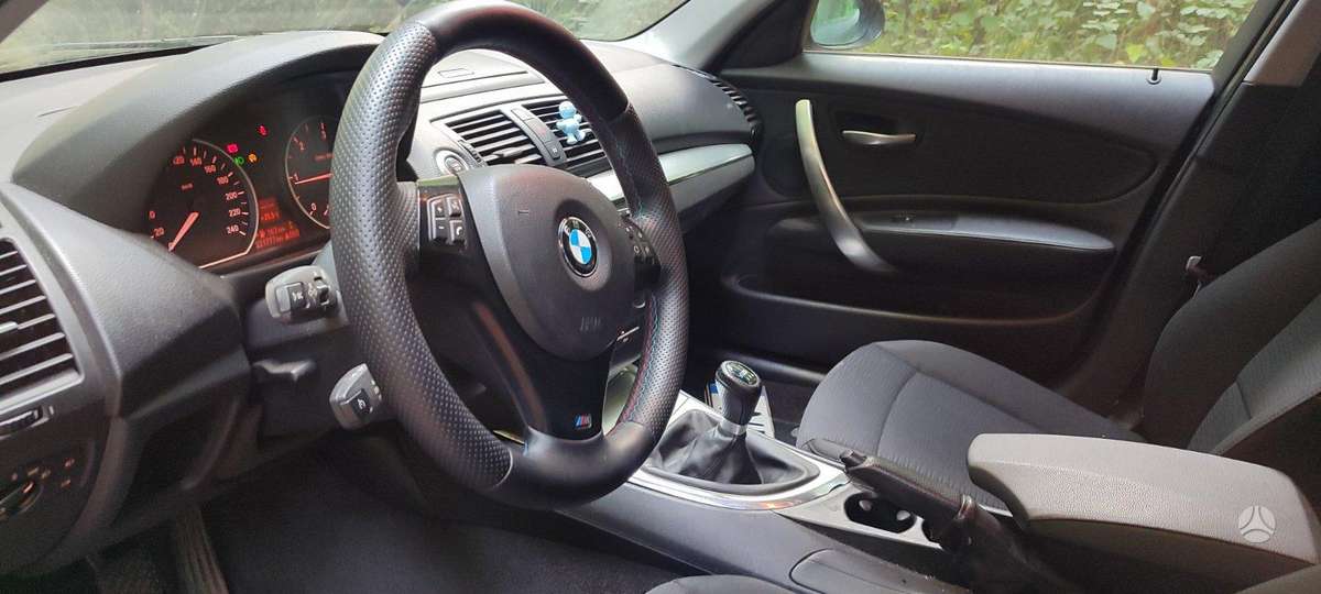 BMW 118, 2.0 l., Хэтчбек