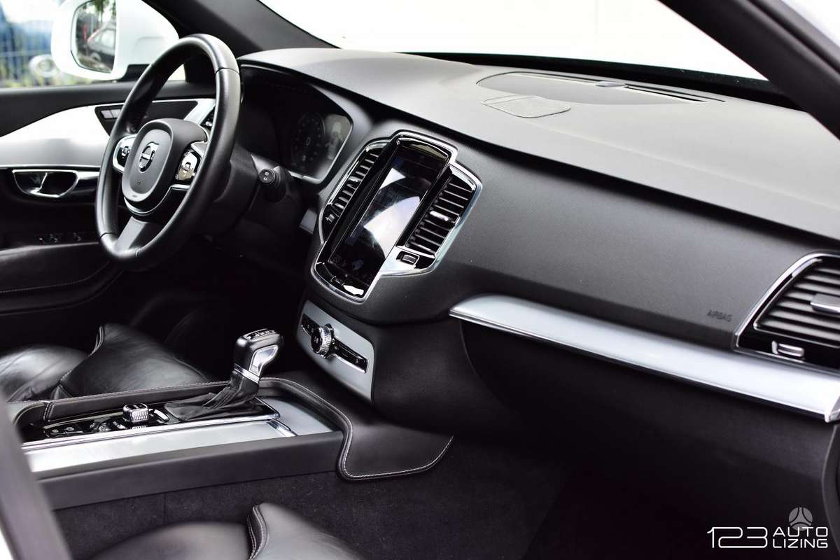 Volvo XC90 - 2