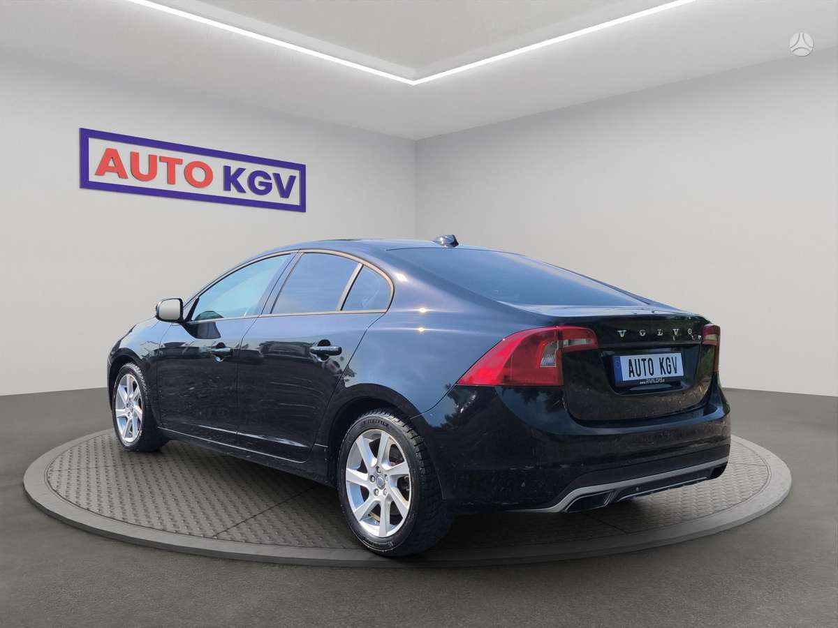 Volvo S60, 2.0 l., Седан