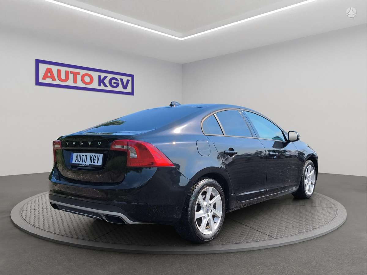 Volvo S60, 2.0 l., Седан