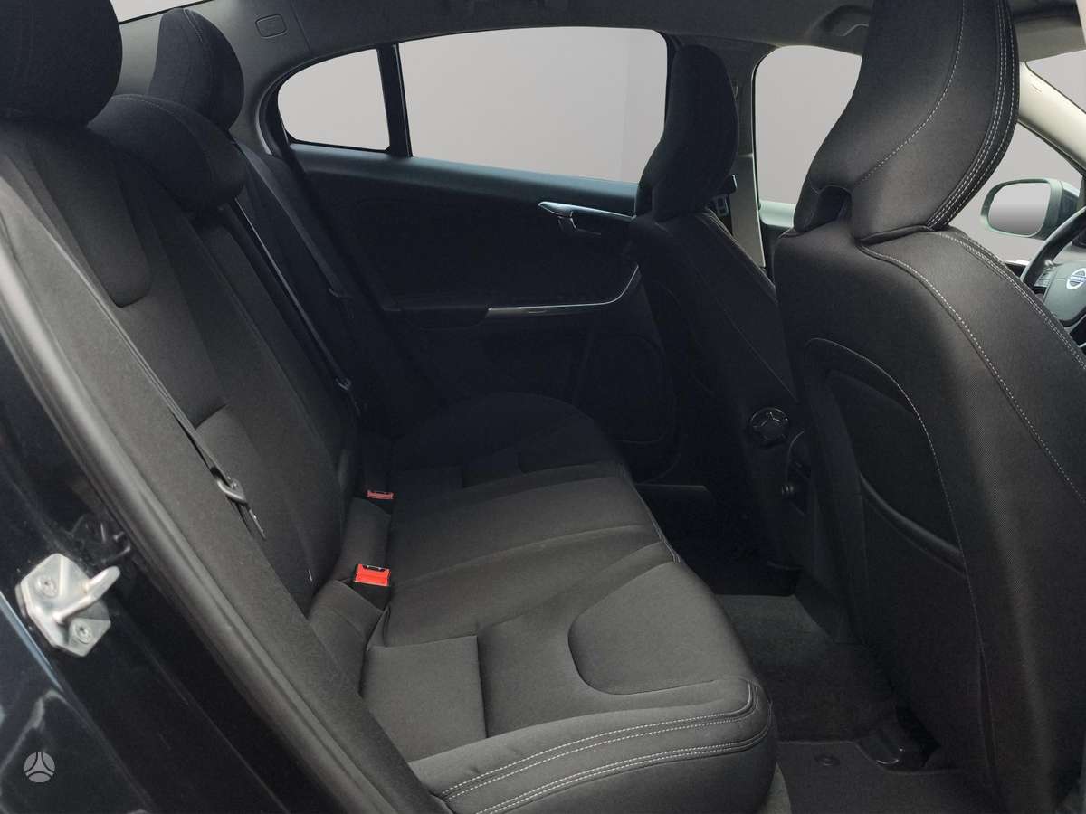 Volvo S60, 2.0 l., Седан