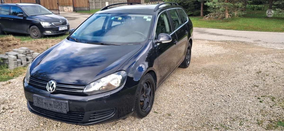 Volkswagen Golf - 2