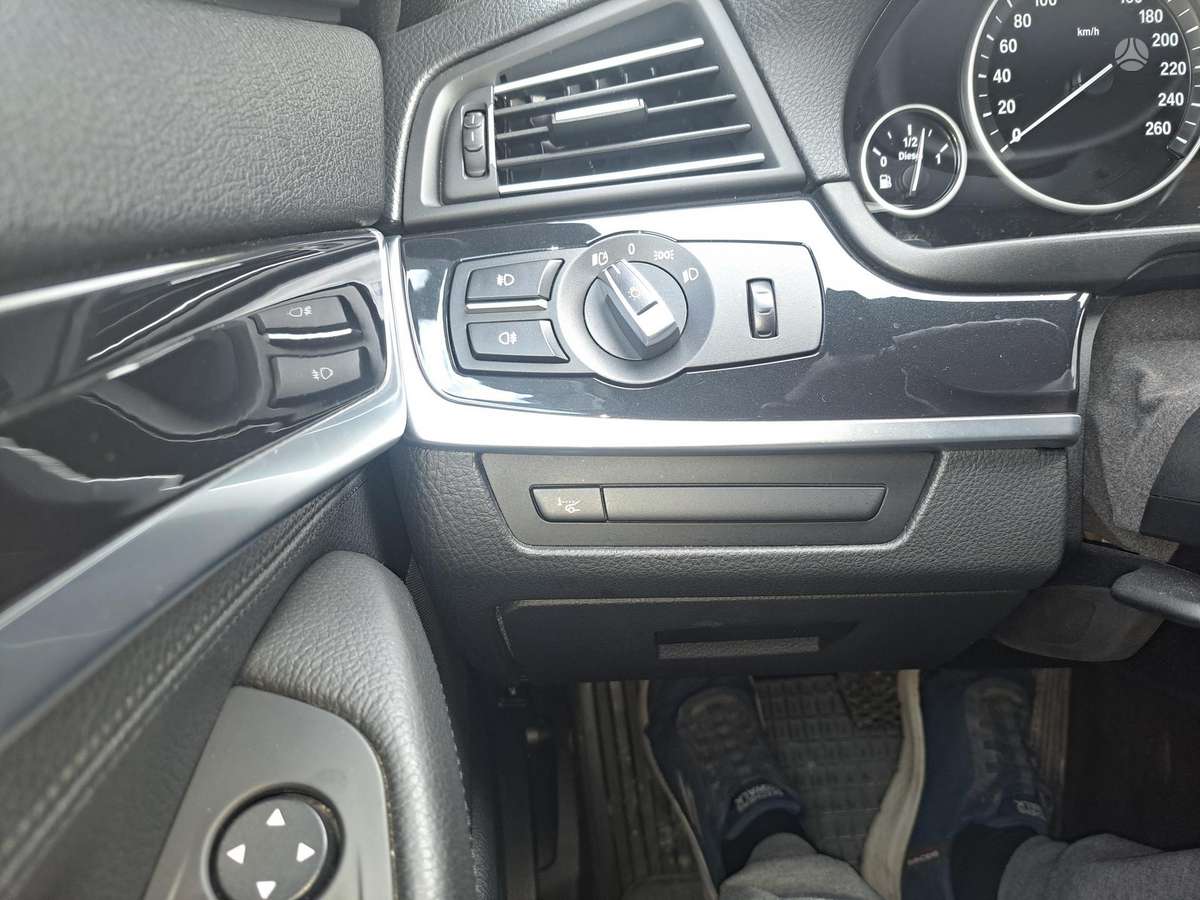 BMW 525, 3.0 l., Седан