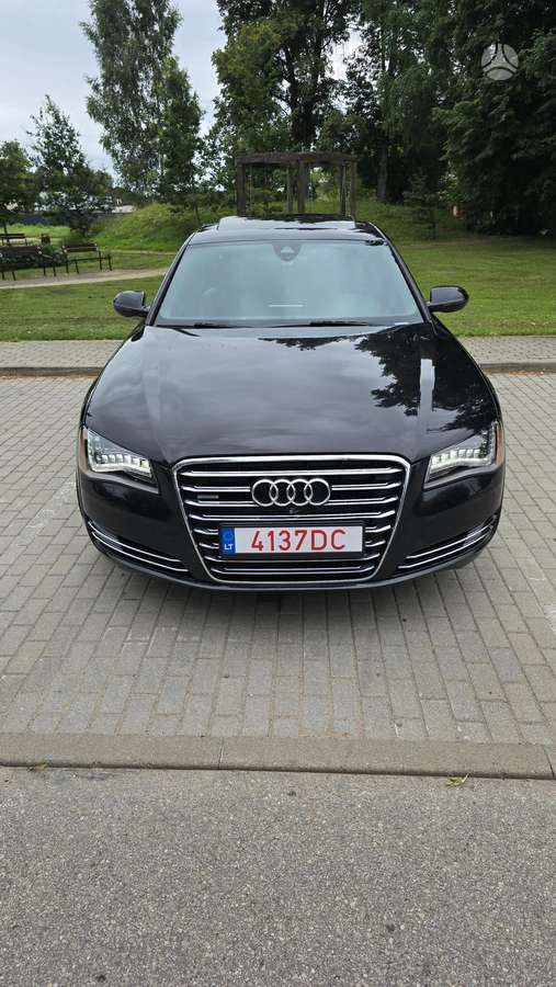 Audi A8, 3.0 l., Седан