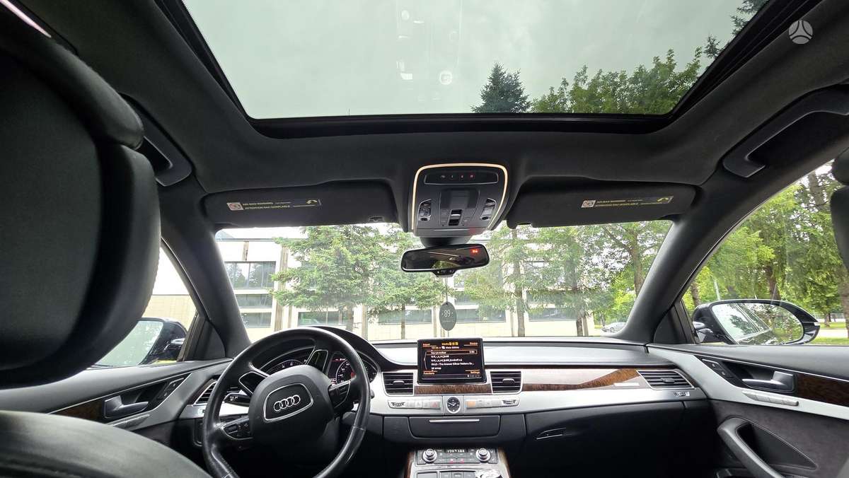 Audi A8, 3.0 l., Седан
