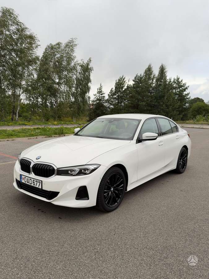 BMW 318, 2.0 l., saloon / sedan