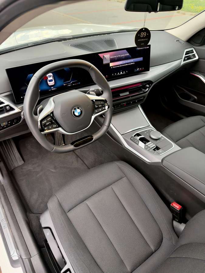 BMW 318, 2.0 l., Седан