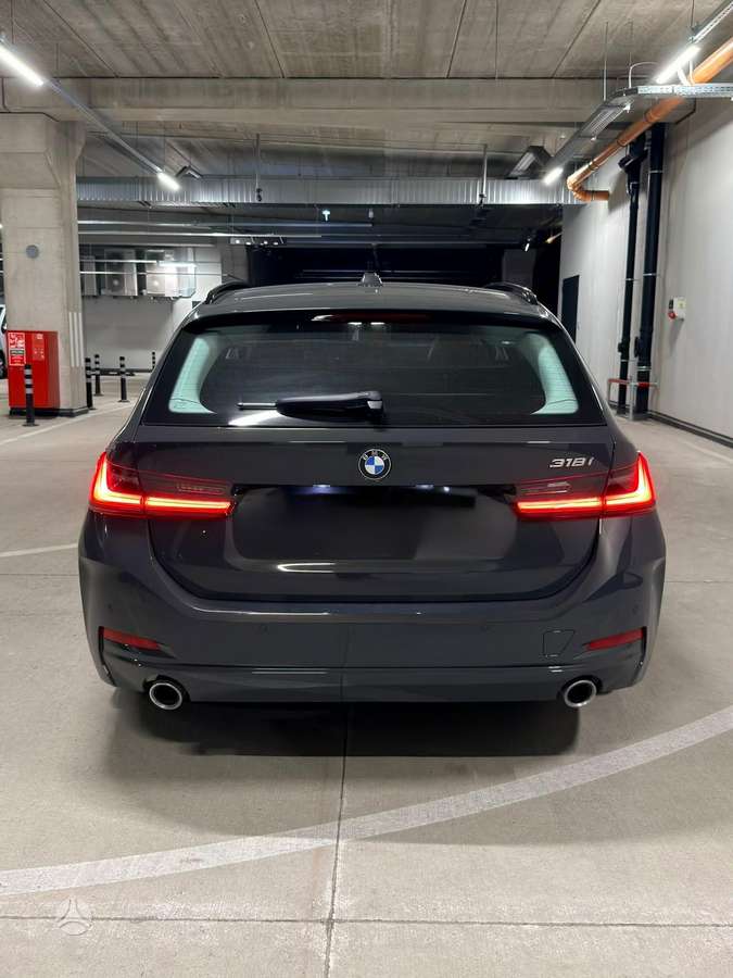 BMW 318, 2.0 l., Седан
