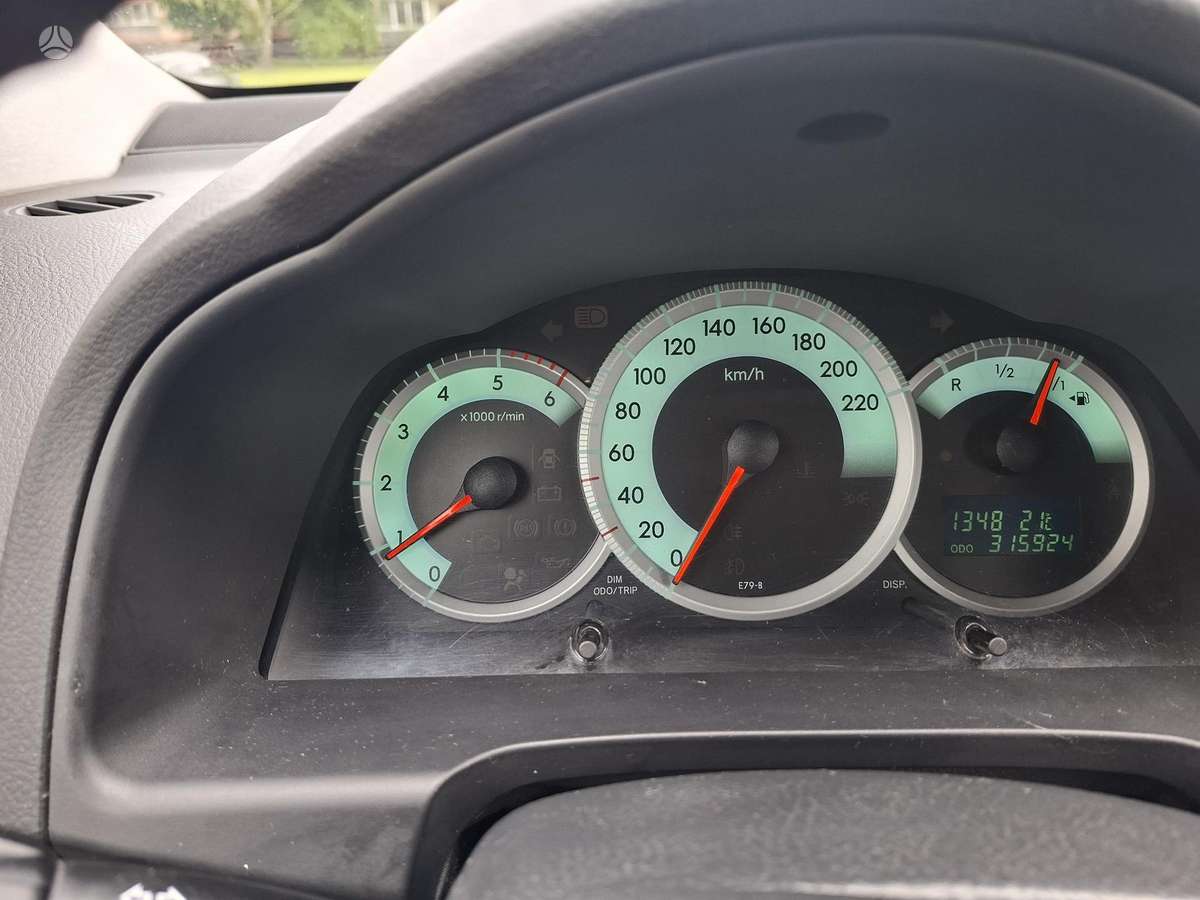 Toyota Corolla Verso - 2