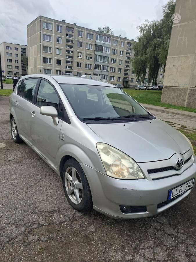 Toyota Corolla Verso - 9