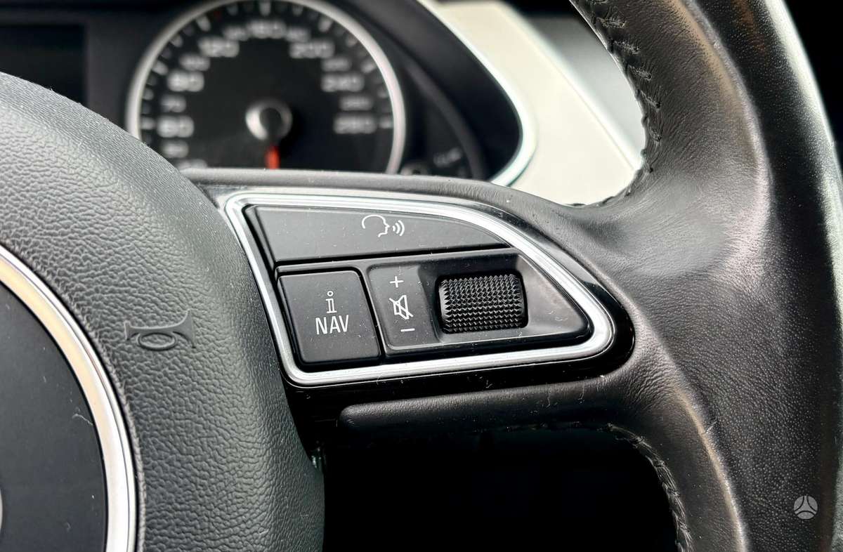 Audi A4, 3.0 l., universalas