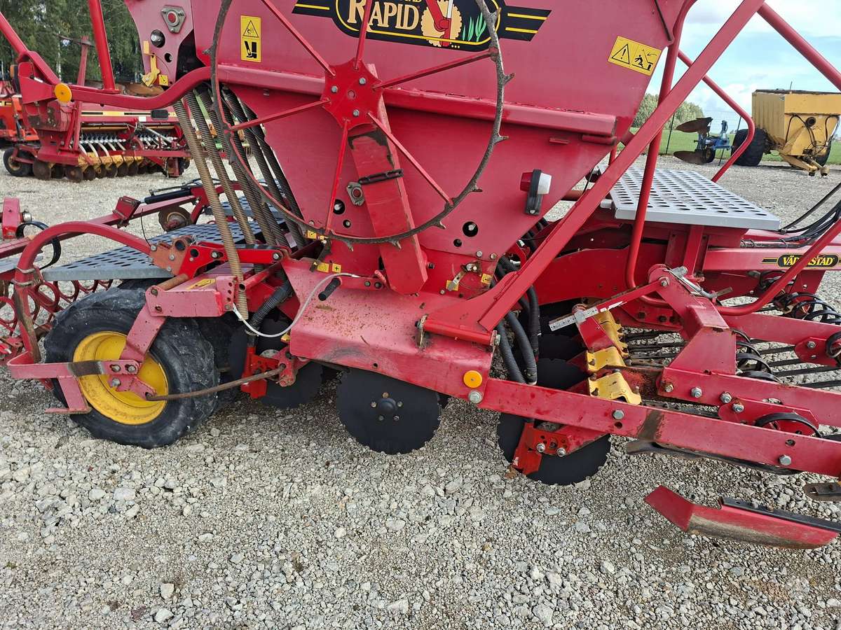 Vaderstad RAPID 300C SUPER XL, seeders, planters