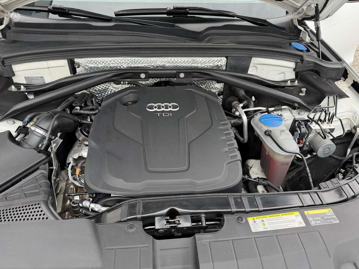 Audi Q5, 2.0 l., Внедорожник / Кроссовер