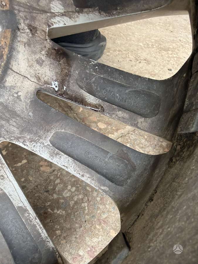 Ford, lengvojo lydinio, R16