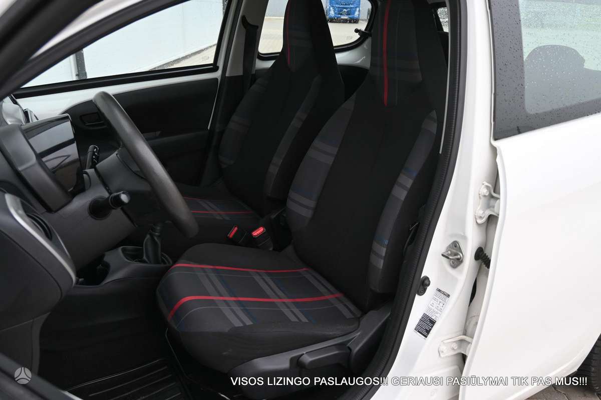 Peugeot 108, 1.0 l., hatchback