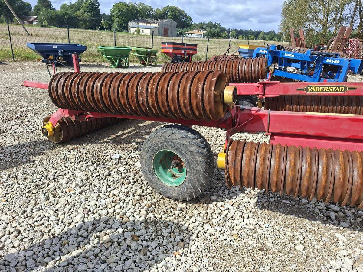 Vaderstad EV-1020, dirvos tankinimo, lyginimo volai
