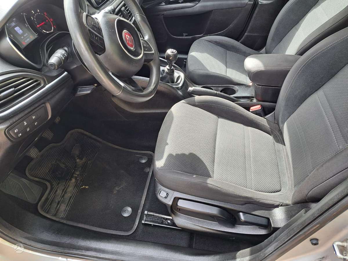 Fiat Tipo, 1.6 l., Хэтчбек