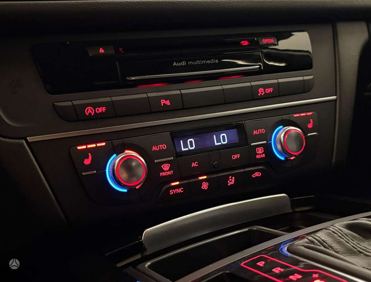 Audi A6, 3.0 l., universalas