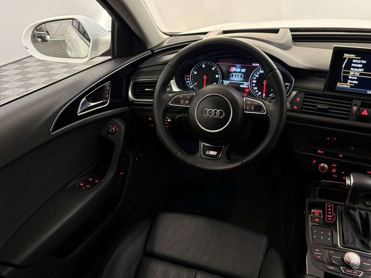 Audi A6, 3.0 l., universalas