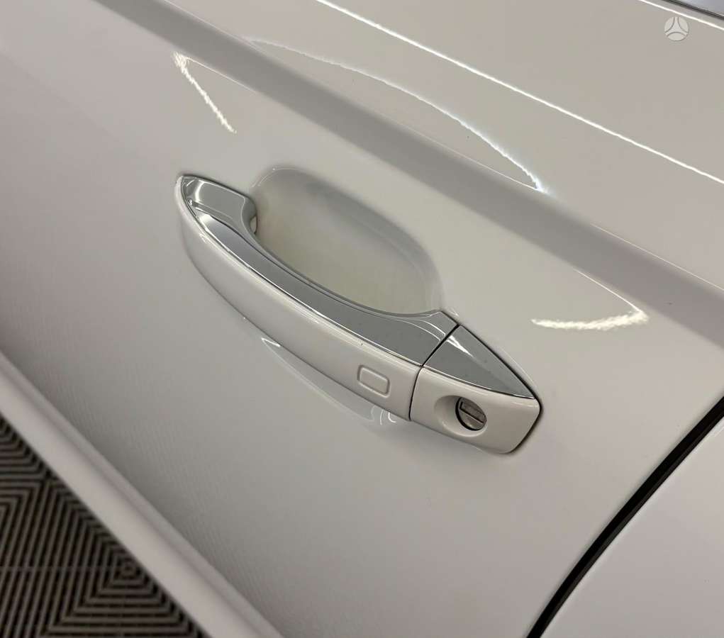 Audi A6, 3.0 l., universalas