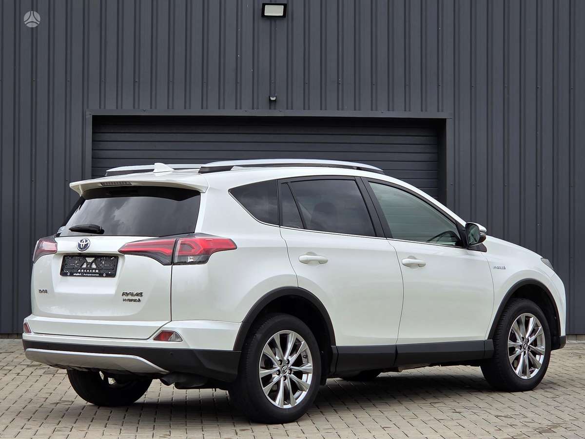 Toyota RAV4 - 6