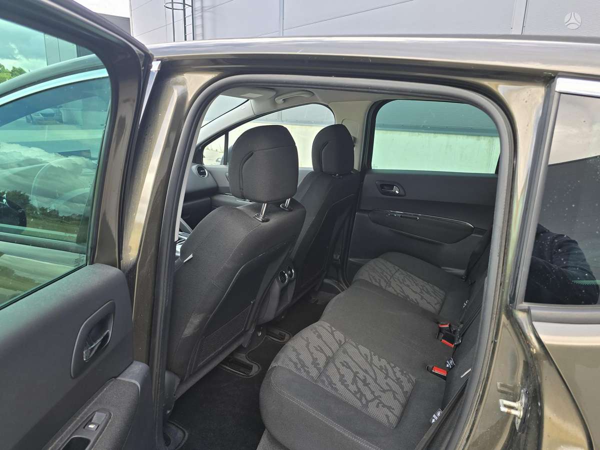 Peugeot 3008 - 8