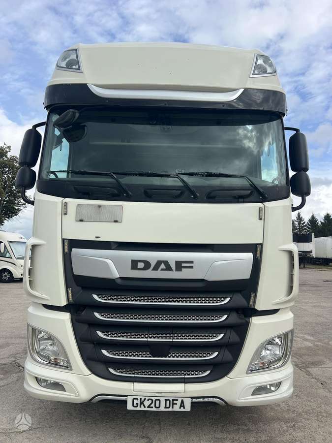 DAF XF106 530, double sleeper