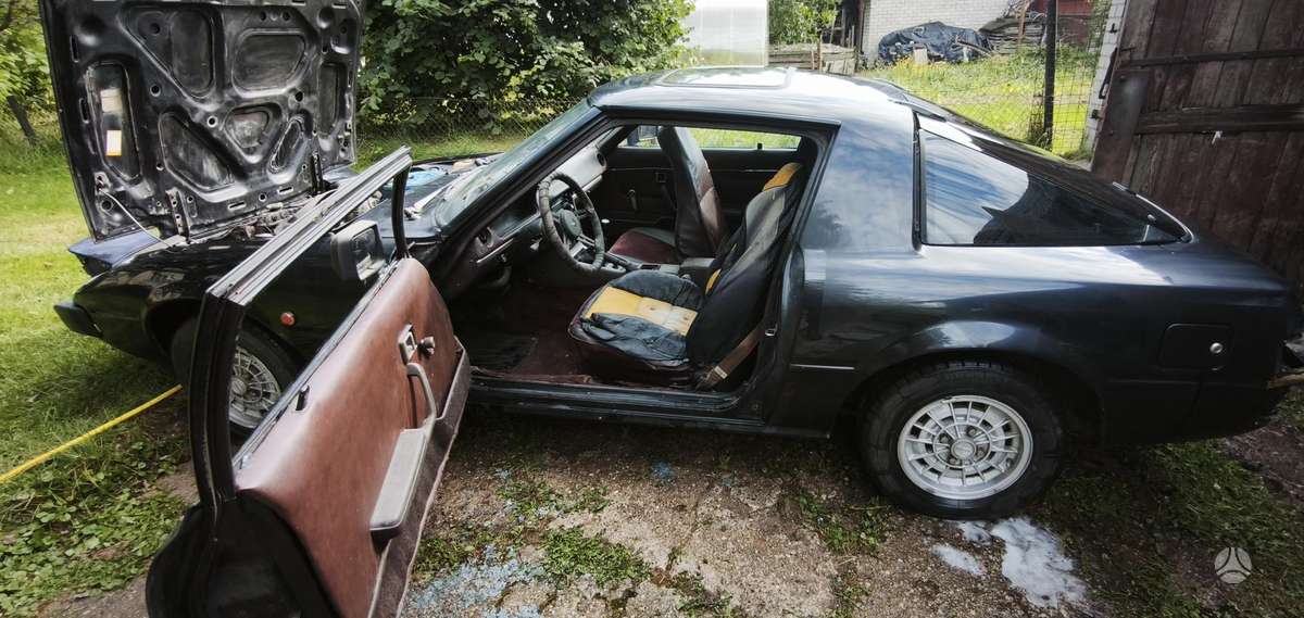 Mazda RX-7, 1.2 l., Седан
