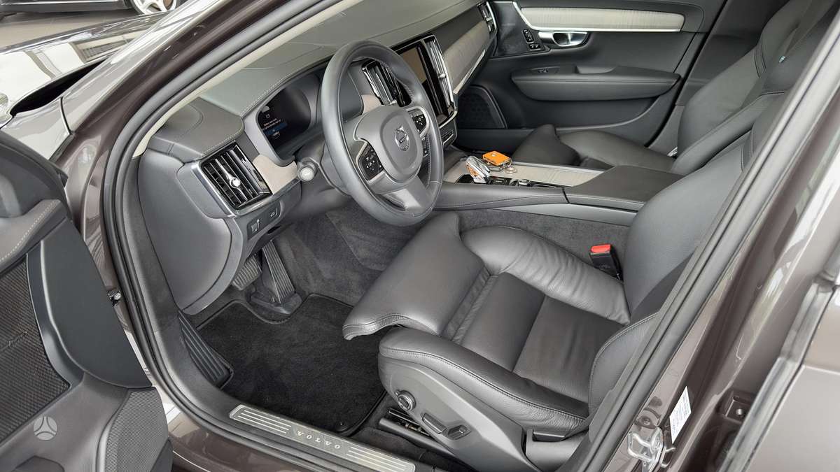 Volvo V90, 2.0 l., Универсал