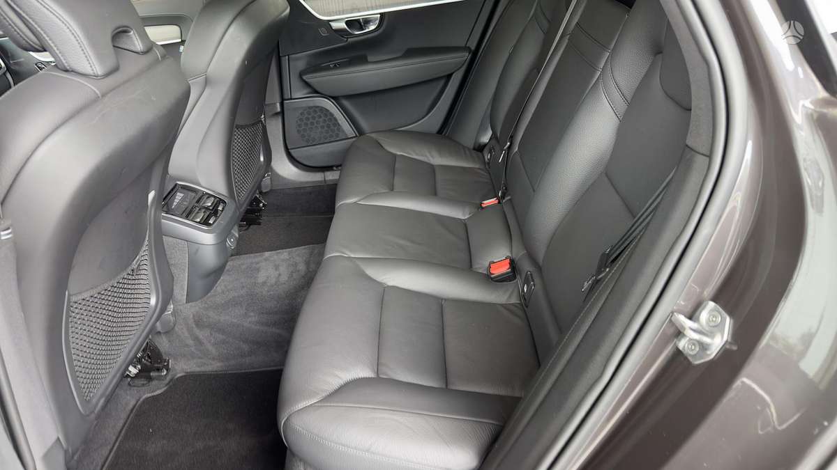 Volvo V90, 2.0 l., Универсал