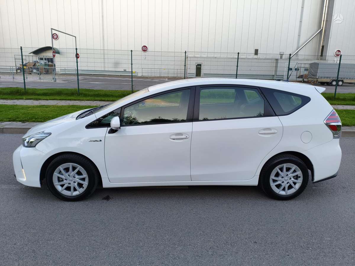 Toyota Prius+ - 7