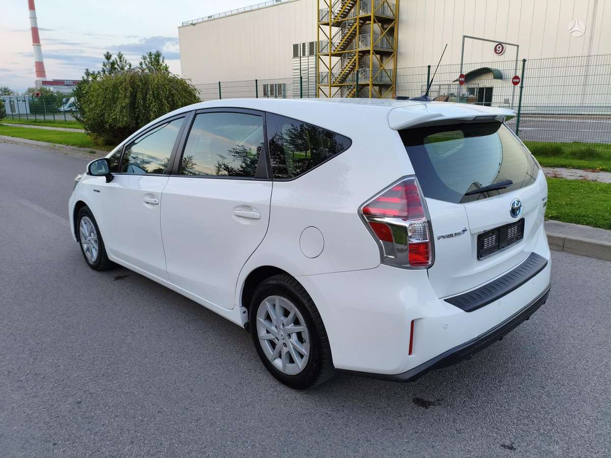 Toyota Prius+ - 6