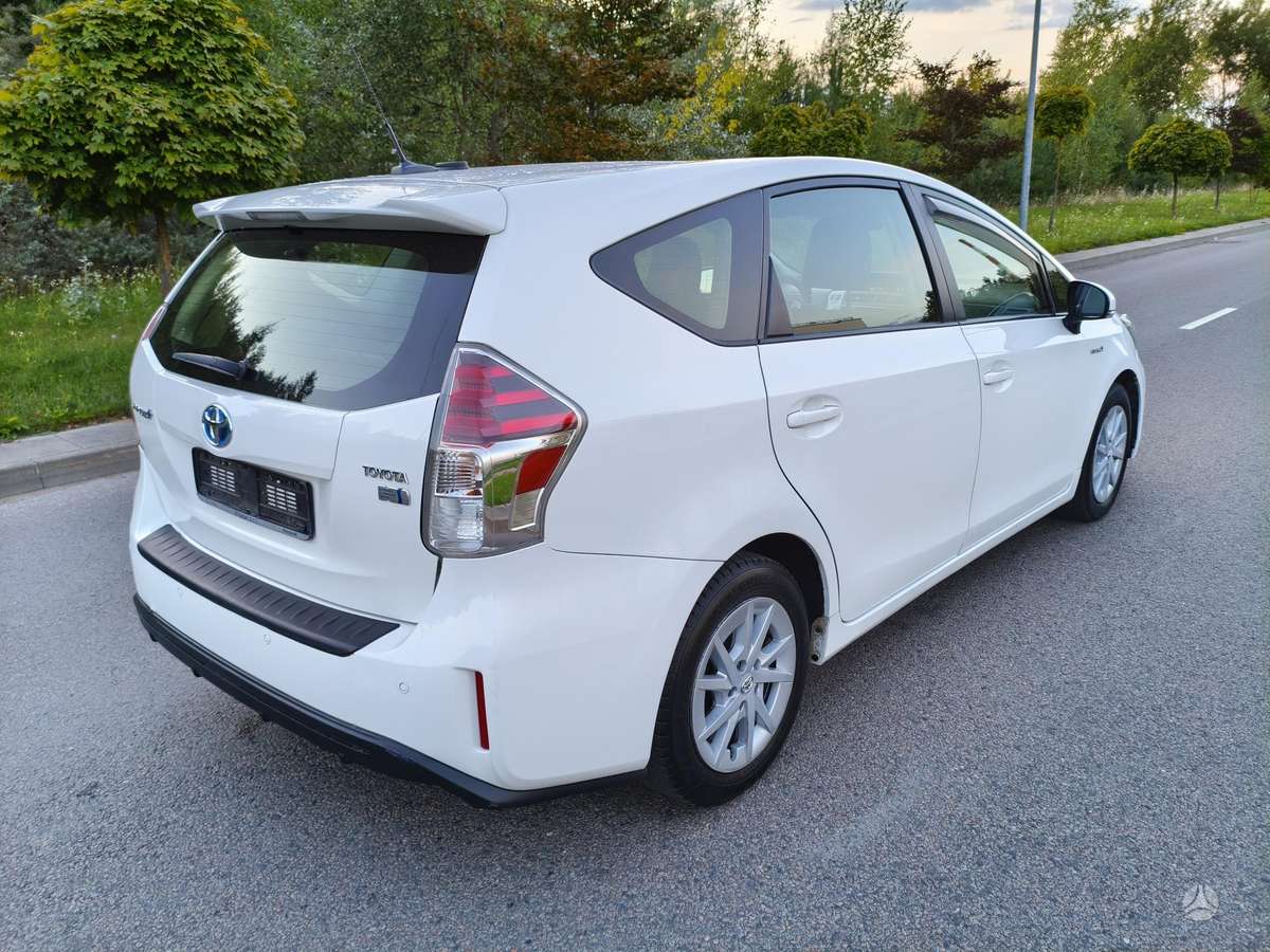 Toyota Prius+ - 4