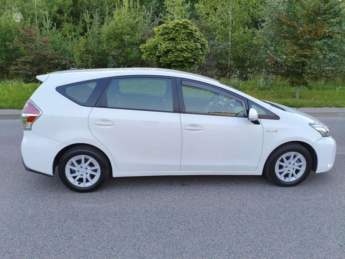 Toyota Prius+ - 8