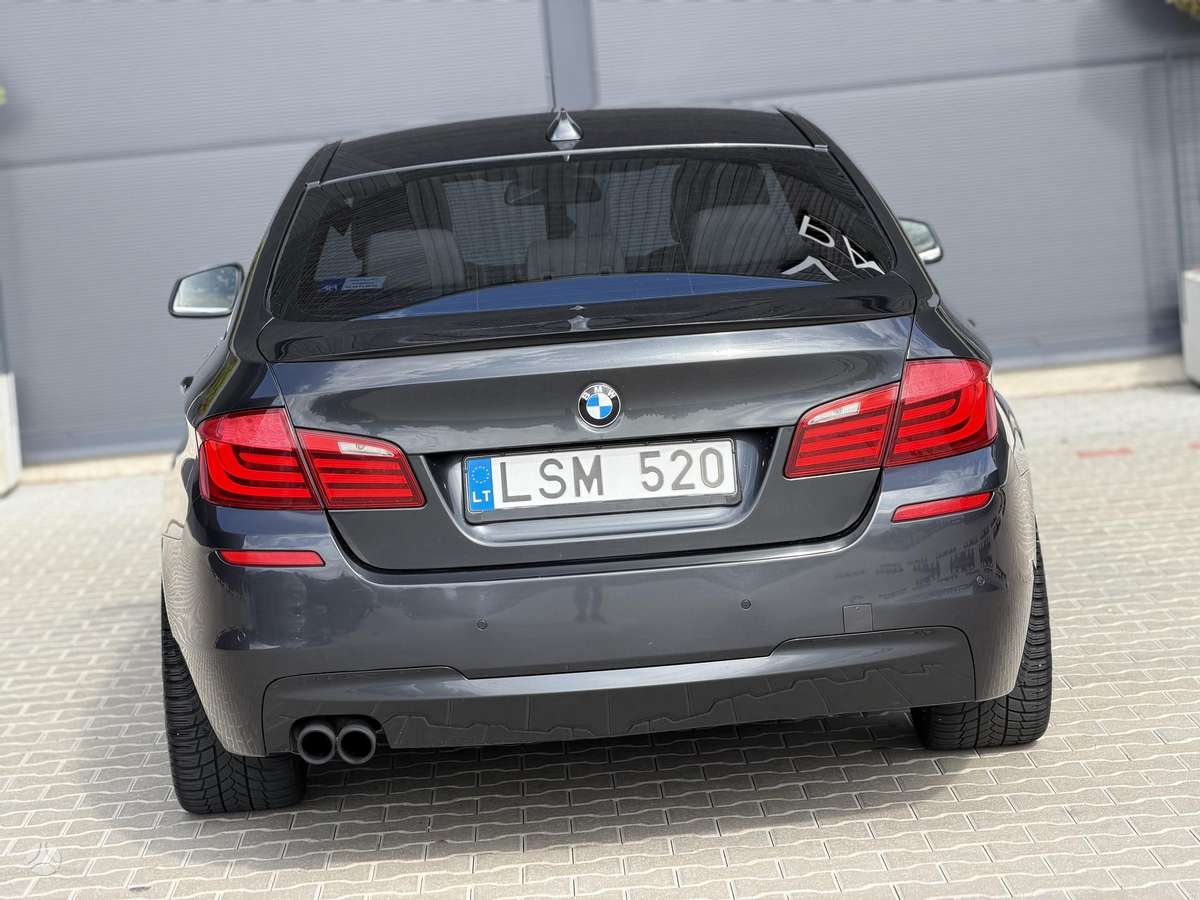 BMW 520, 2.0 l., Седан