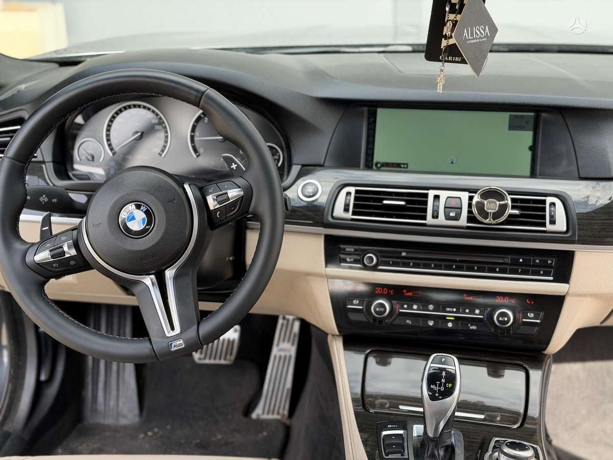 BMW 520, 2.0 l., Седан