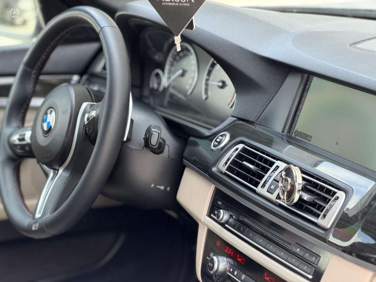 BMW 520, 2.0 l., Седан
