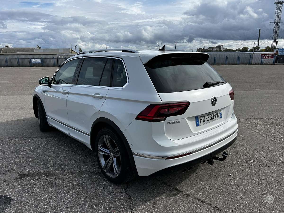 Volkswagen Tiguan - 5