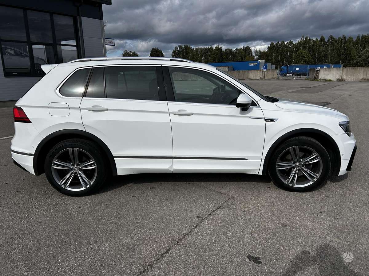 Volkswagen Tiguan - 8