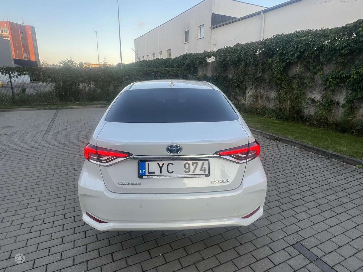 Toyota Corolla - 5