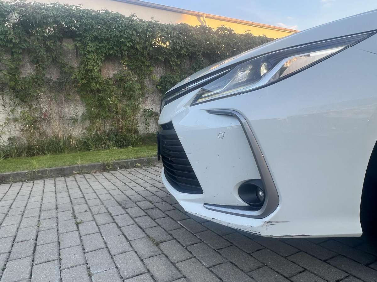 Toyota Corolla - 7