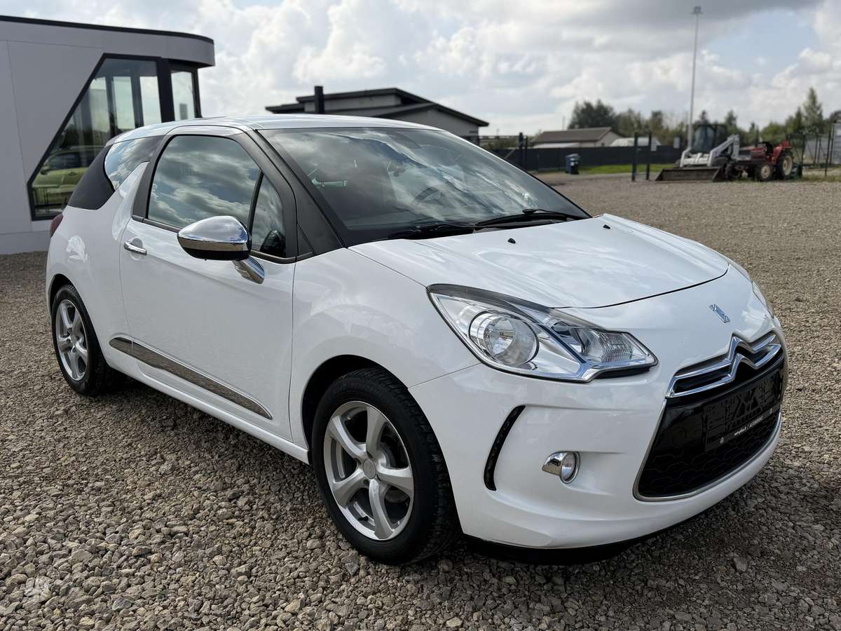 Citroen DS3, 1.2 l., hatchback