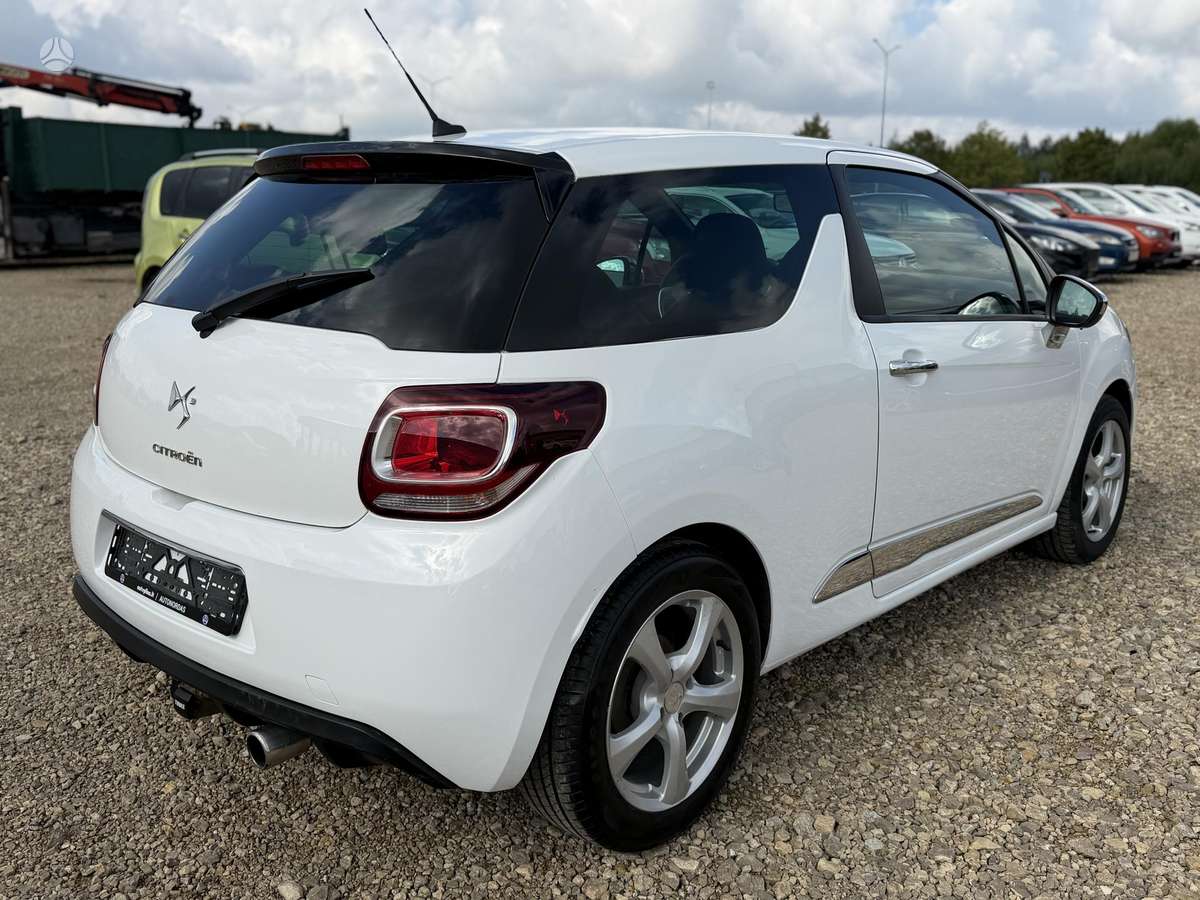 Citroen DS3, 1.2 l., hatchback