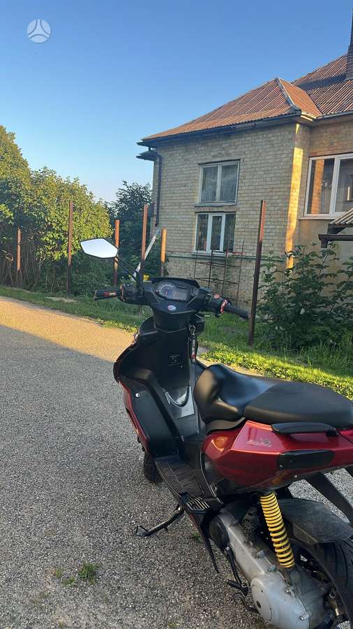 Aprilia SR 70cc, мотороллеры / мопеды