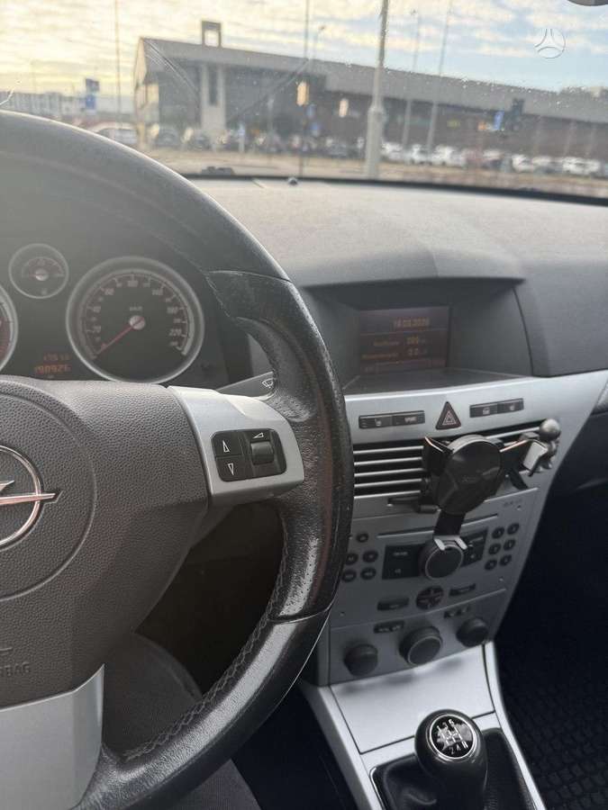 Opel Astra, 1.7 l., Хэтчбек