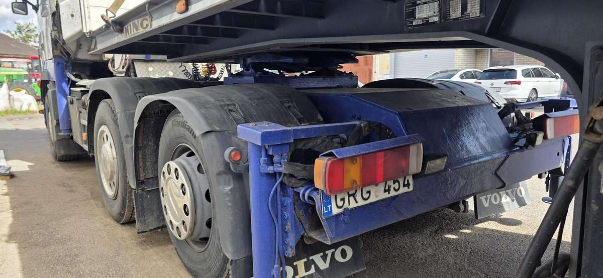 Volvo FH12, double sleeper