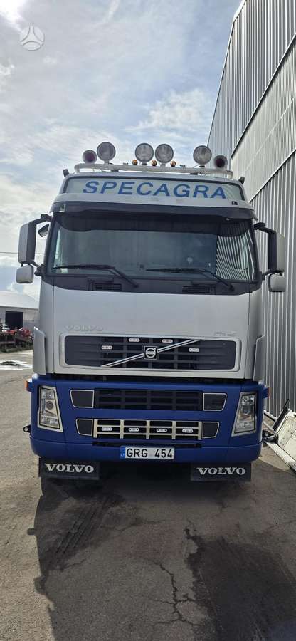 Volvo FH12, double sleeper